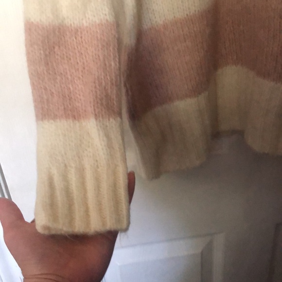 American eagle ladies medium sweater - Picture 2 of 12